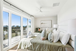 Silitysrauta/-lauta, ilmainen Wi-Fi, vuodevaatteet