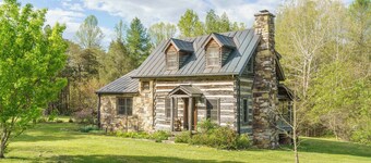 Hummingbird's Rest - Wine Country Cabin Retreat