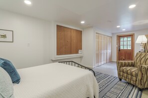 2 bedrooms, desk, iron/ironing board, free WiFi