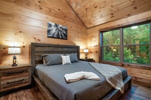 2 soverom, internettilgang og sengetøy