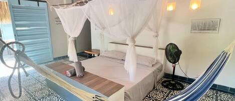 Dobbeltrom – deluxe, bassengutsikt | Wi-fi (inkludert)