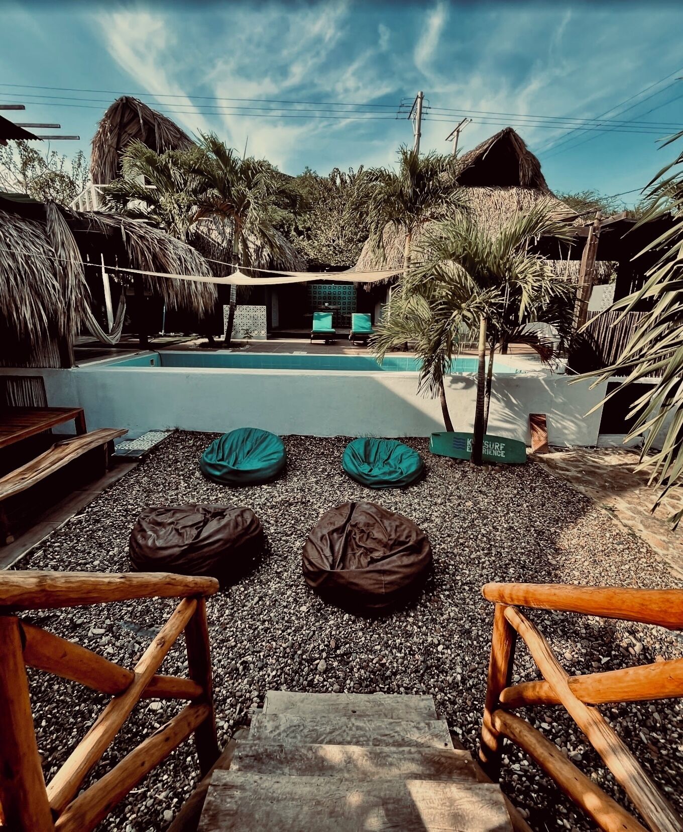 Habitación doble Deluxe, vista a la alberca | Terraza o patio