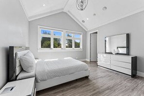 6 chambres, bureau, fer et planche à repasser, Wi-Fi