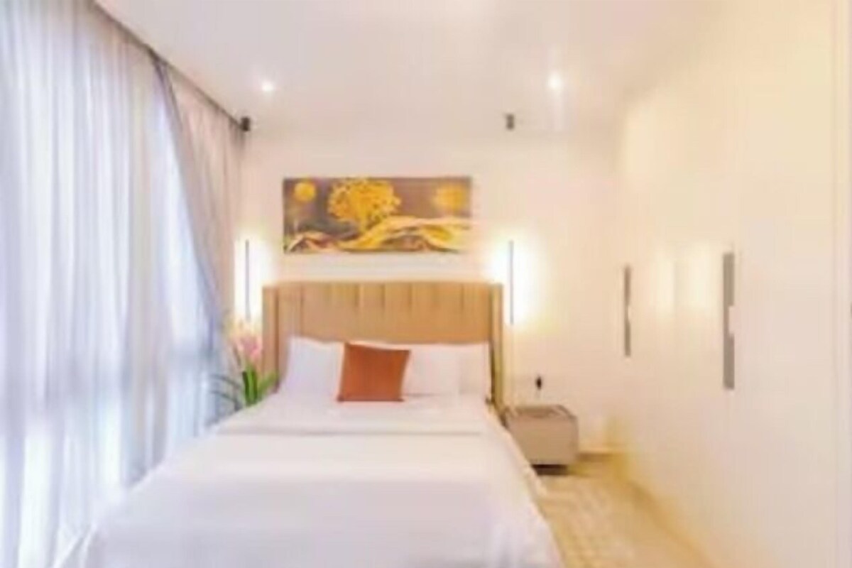 Premium Apartment, City View | Iron/ironing board, free WiFi