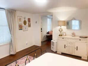 2 soverom, strykejern/-brett, internettilgang og sengetøy