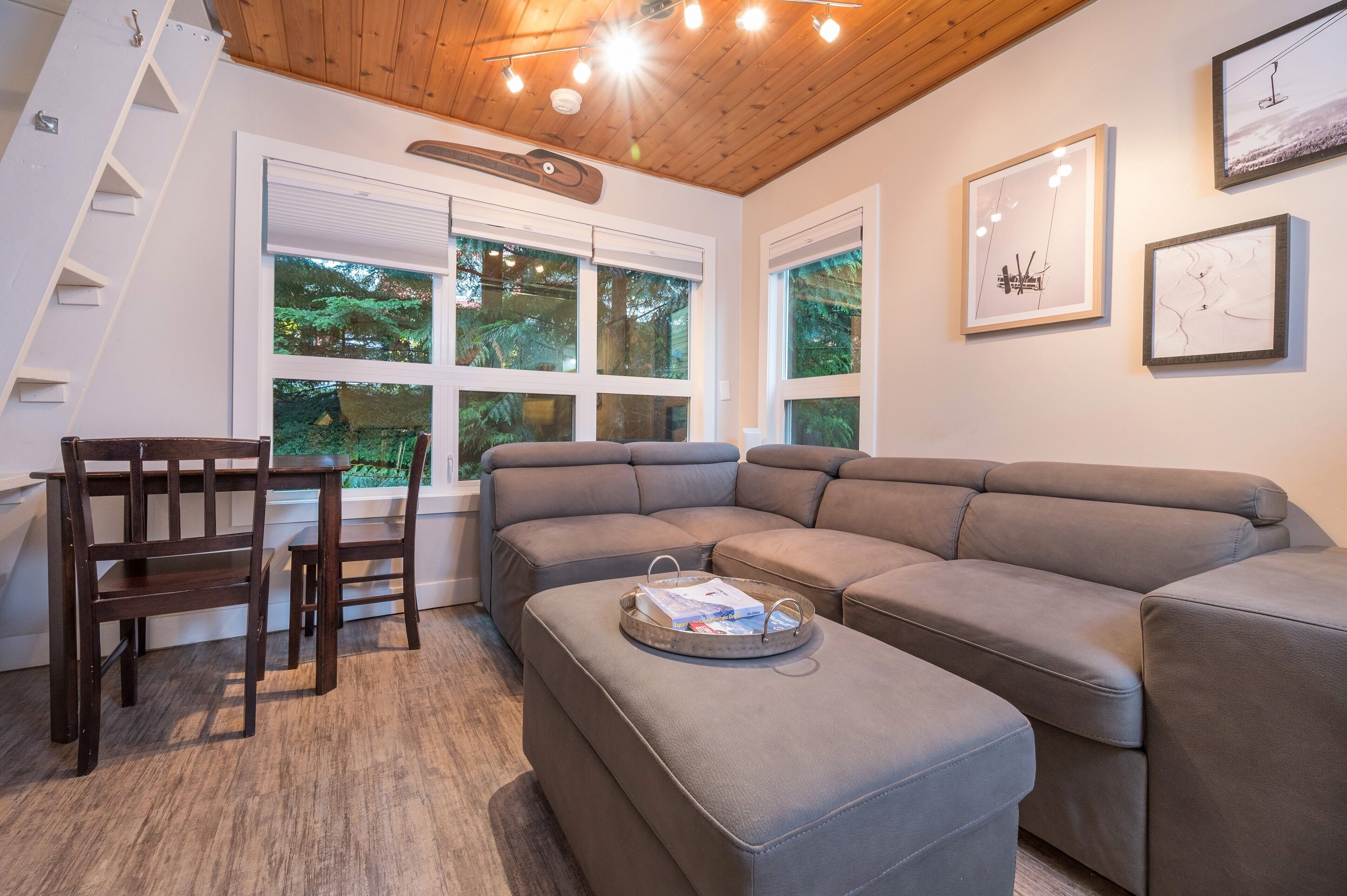 1 Bed + Loft | Walk To Creekside Gondola - Whistler