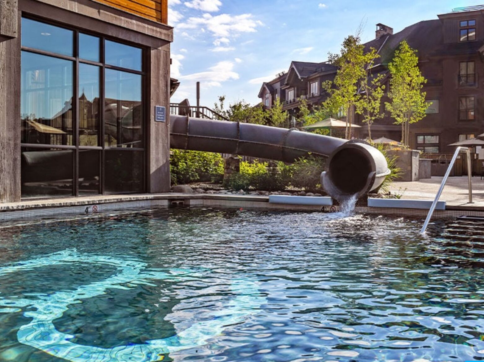 Indoor pool, outdoor pool