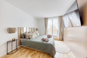 WiFi, bed sheets - Love Life Room-Jacuzzi-Netflix-Access-24/7-Private (Étampes)