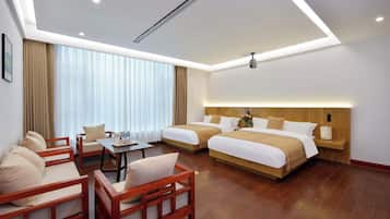 Deluxe Twin Room, Hill View | Desk, laptop workspace, blackout drapes, free WiFi