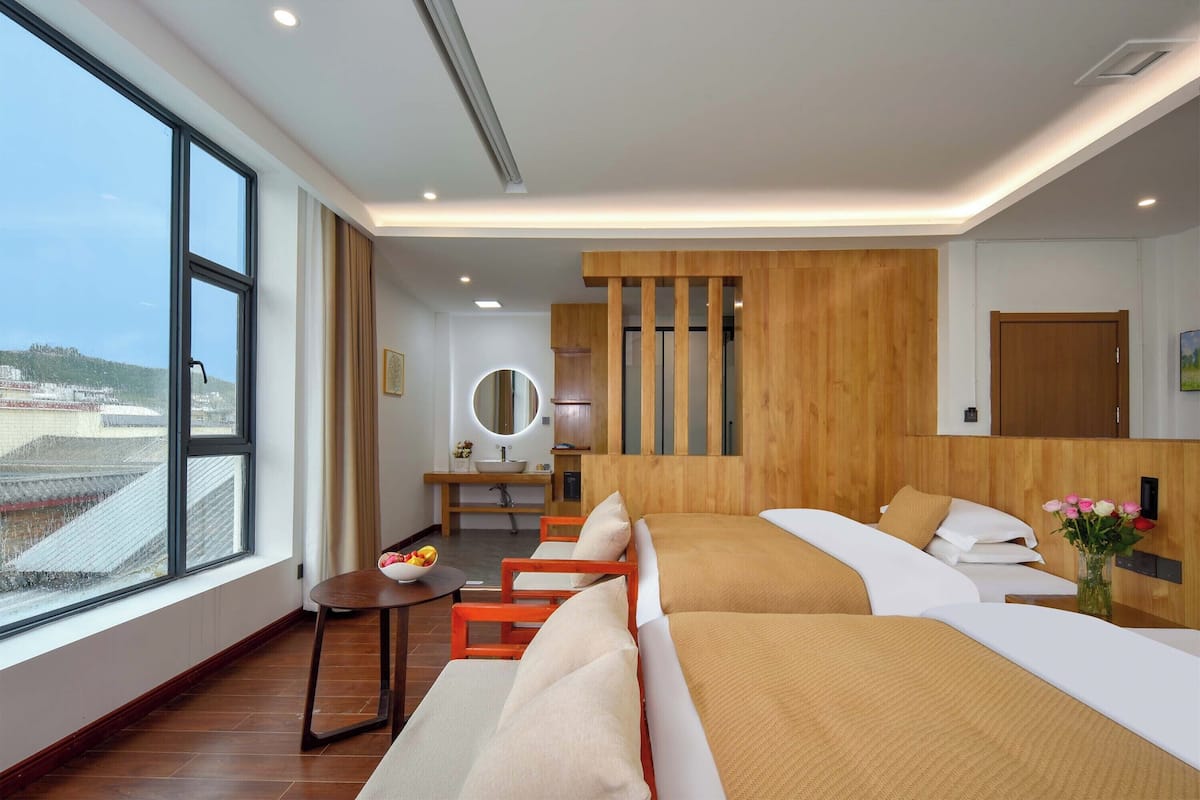 Romantic Twin Room, Hill View | Desk, laptop workspace, blackout drapes, free WiFi