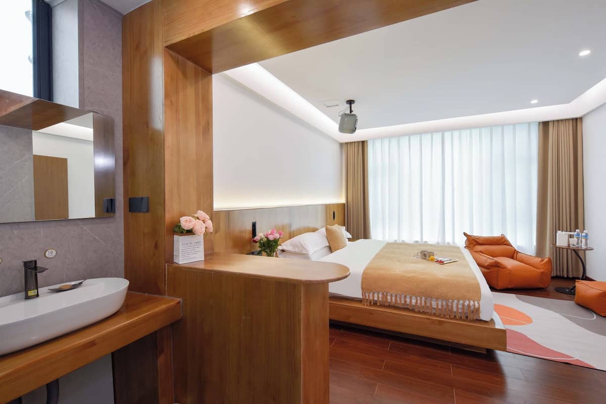 Basic Double Room, Hill View | Desk, laptop workspace, blackout drapes, free WiFi