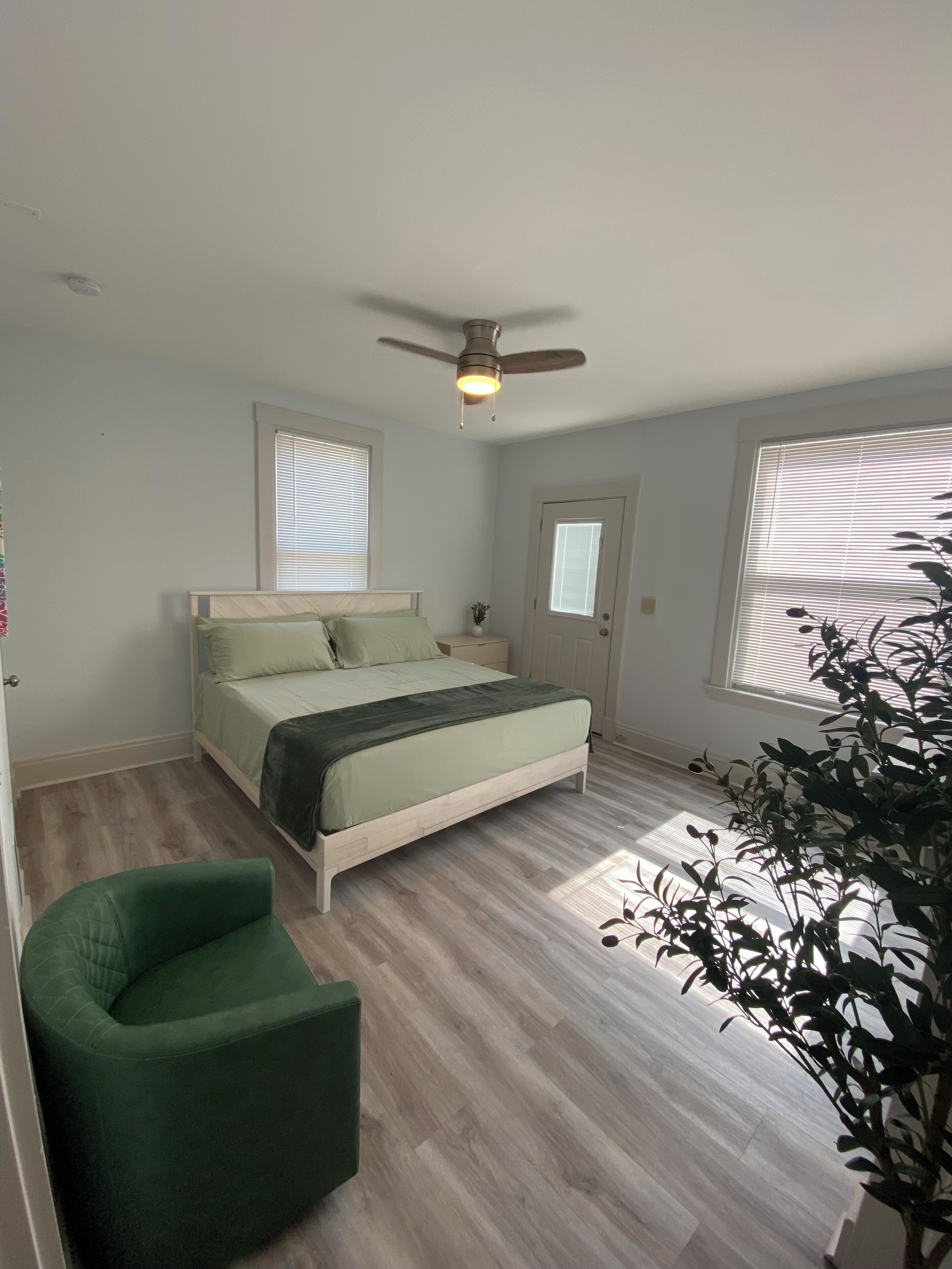 1 bedroom, iron/ironing board, WiFi, bed sheets