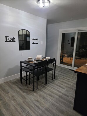 Dining - Recently Remodeled 4-bedroom house in brilliant Topeka (Topeka)