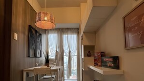 Huoneisto, 1 makuuhuone, parveke, kaupunkinäk öala | Sisätilat