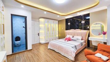 Deluxe Room, Balcony, City View