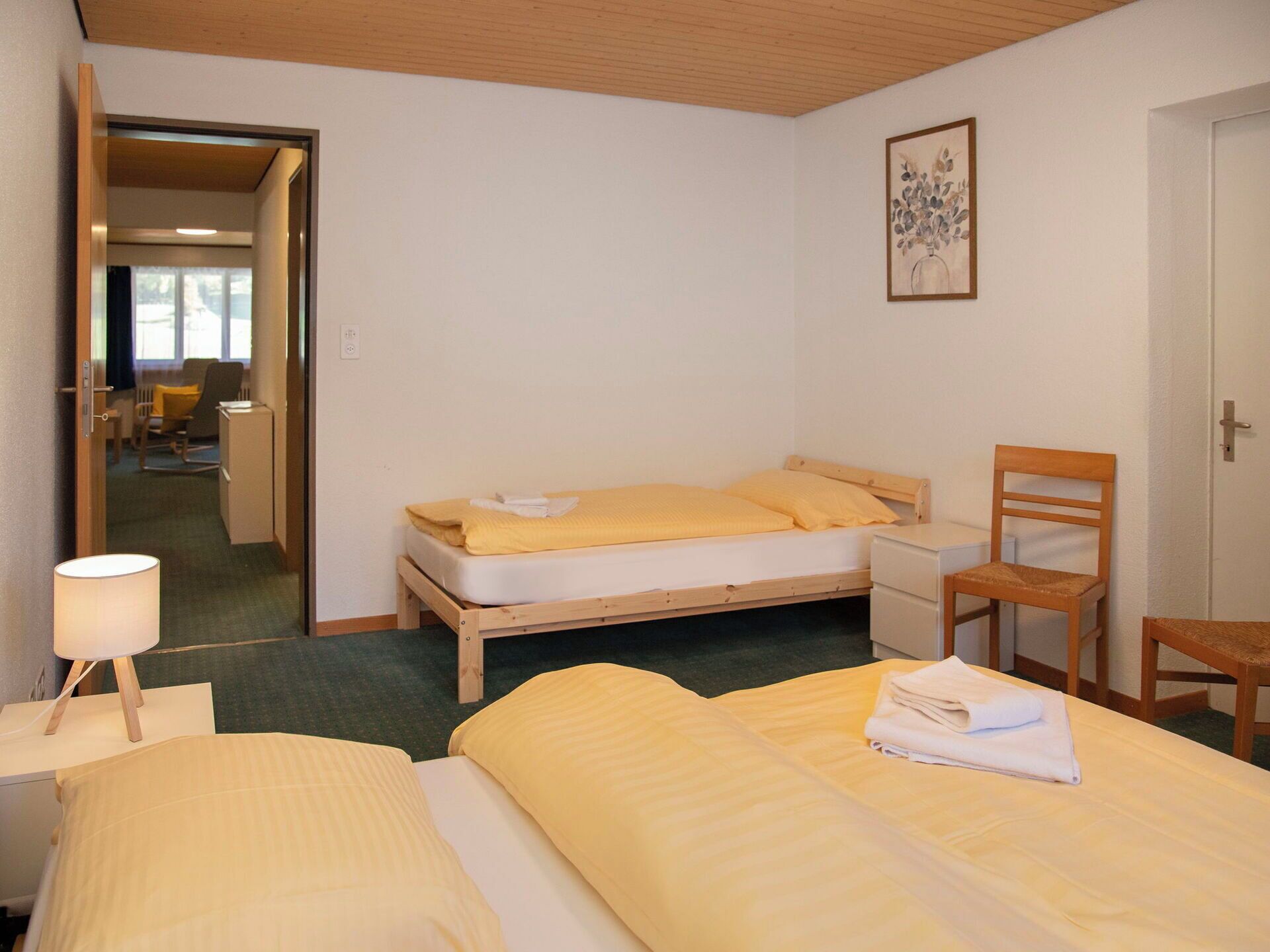 Meubles, Design Intérieur, Bois, Lit, Chambre, Sol, Sol, Pièce, Plafond, Cadre De Lit