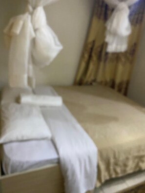 Habitación Deluxe doble, vistas al jardín | Wifi gratis y ropa de cama