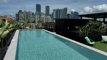 Rooftop pool