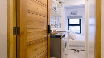 Desk, laptop workspace, free WiFi