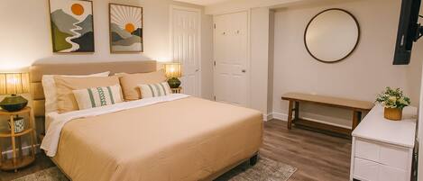 2 bedrooms, iron/ironing board, WiFi, bed sheets