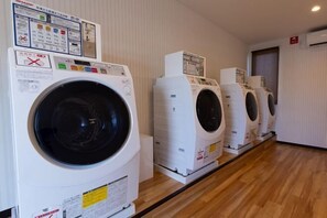 Laundry room - Hotel R9 the Yard Ube (Ube)