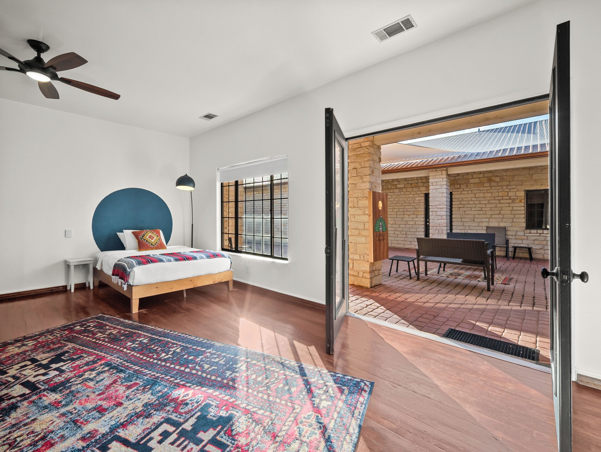 8 bedrooms, iron/ironing board, WiFi, bed sheets