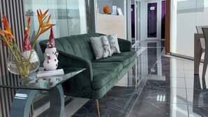 Sınıflandırılmamış resim, 11 üzerinden 2, düğme