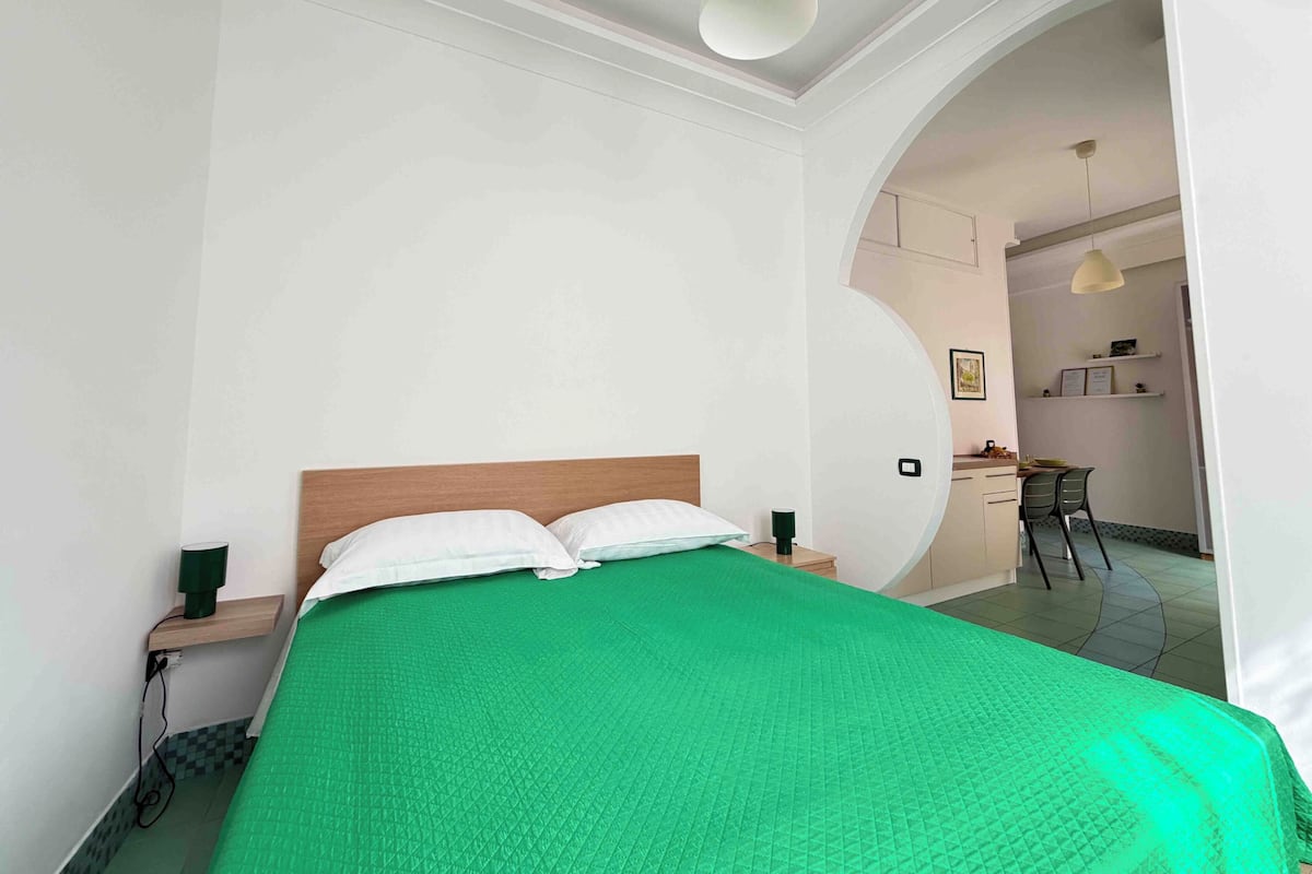 Chambre Deluxe, balcon, vue sur la ville | Rideaux dâobscurcissement, systĂšme dâinsonorisation