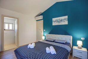 3 quartos, Wi-Fi de cortesia, roupa de cama