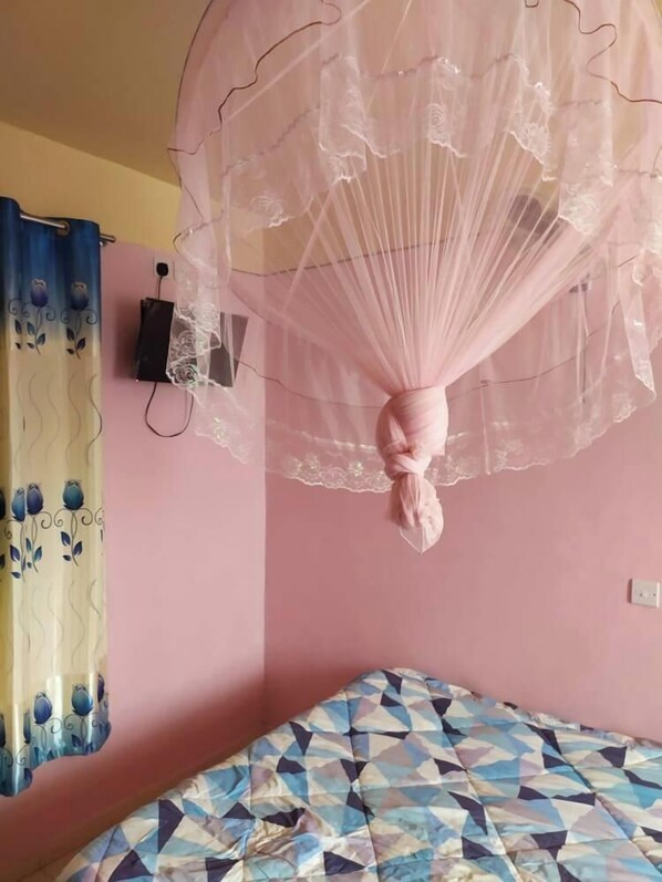 Standard Double Room | Free WiFi, bed sheets