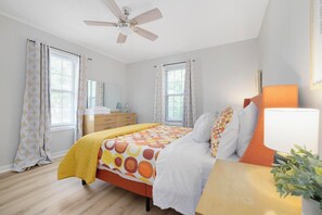 2 bedrooms, iron/ironing board, WiFi, bed sheets