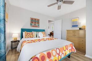 2 chambres, fer et planche à repasser, Wi-Fi, draps fournis