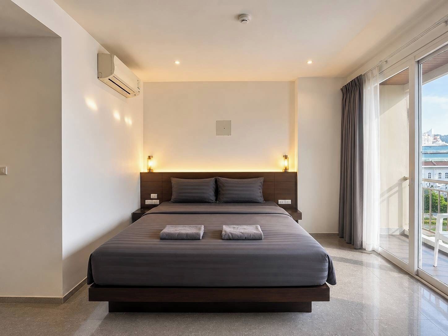 Superior Room, Balcony, City View