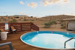 Pool - Cozy house with modern feel - Central Air, Pool, Spa, Fire Pit, Fenced 2 acres (Yucca Valley)