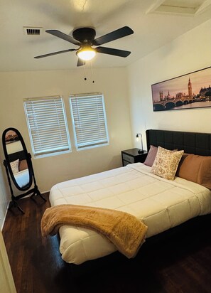 1 bedroom, iron/ironing board, free WiFi, bed sheets