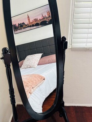 Strygejern/strygebræt, gratis Wi-Fi, sengetøj