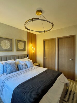 1 habitación, tabla de planchar con plancha, wifi gratis y ropa de cama 