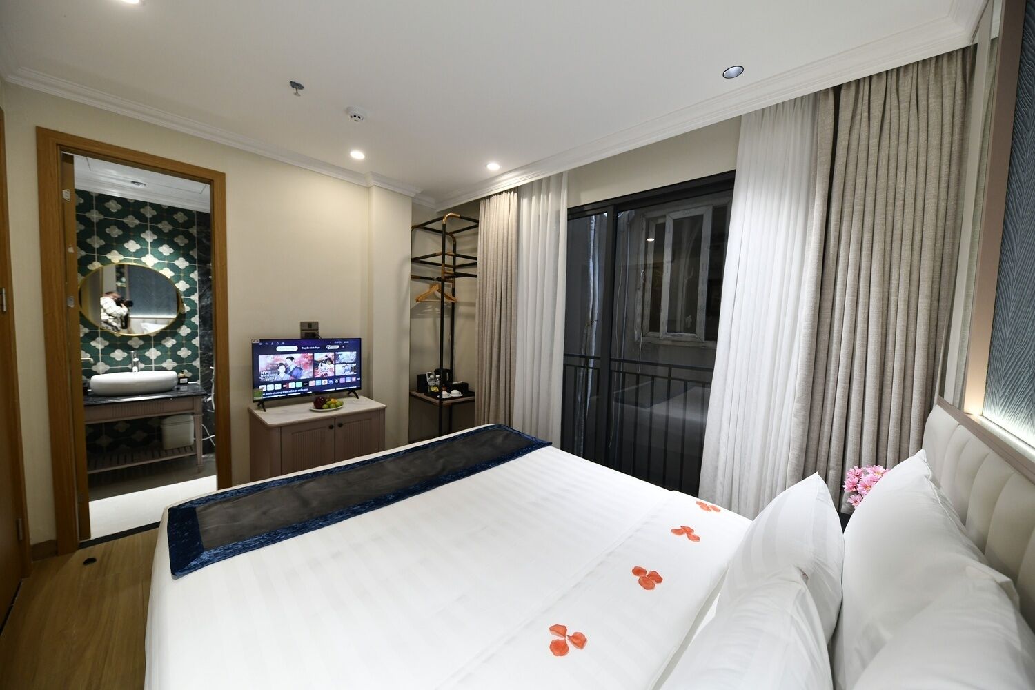 Standard-dobbeltværelse - ikke-ryger - udsigt til gårdsplads | Værelsesfacilitet