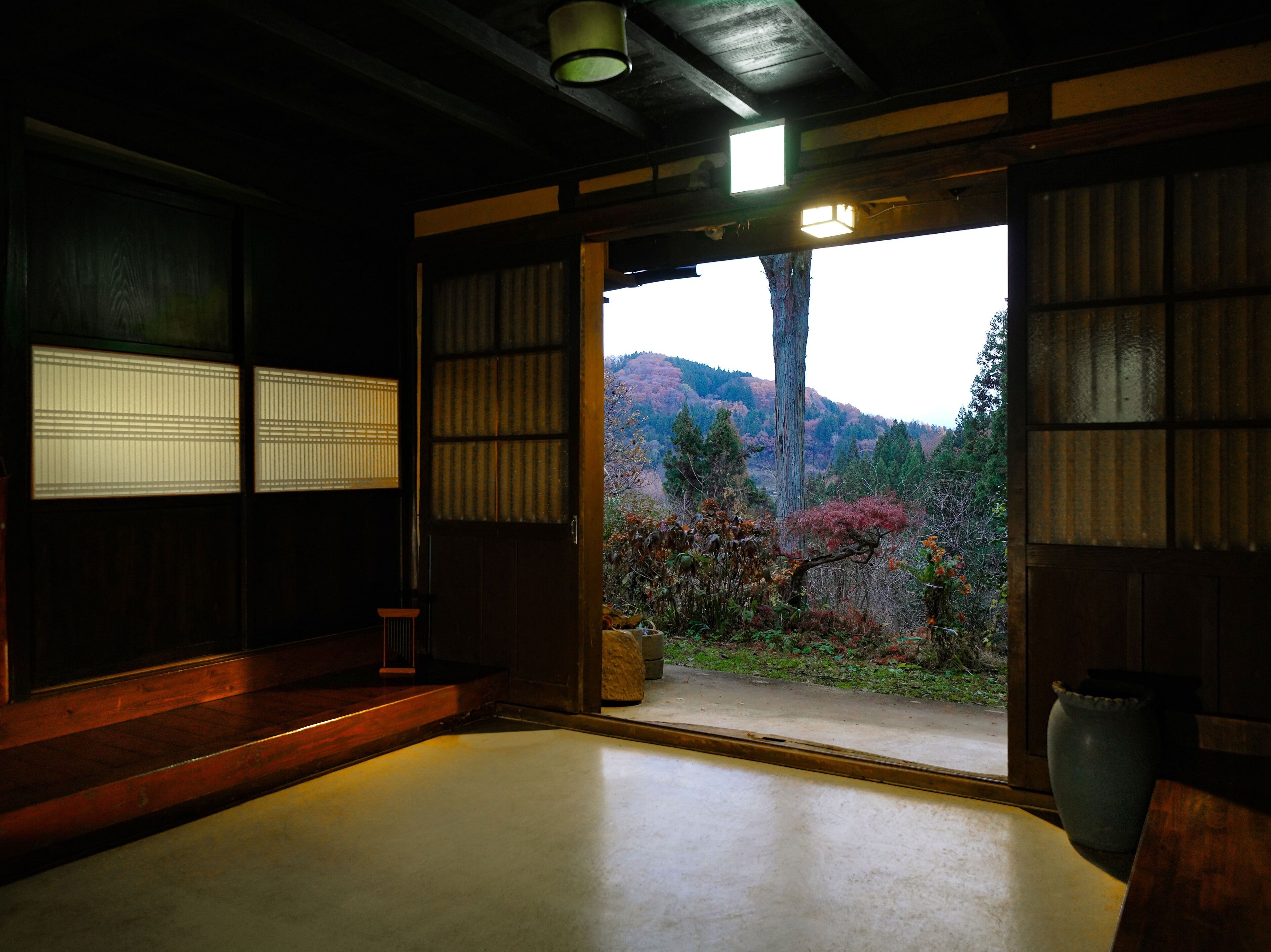 ฝ่ายต้อนรับ