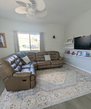 TV, books - The Guest House at Roystone Hot Springs (Sweet)