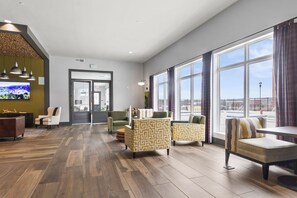 Interior - Southbank Riverfront Condo with Pool & Gym Access (Tuscaloosa)