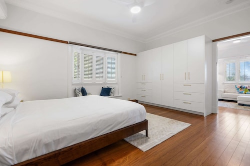 Family-friendly Home in Vibrant West End