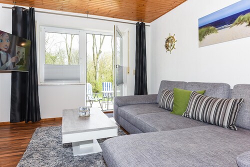 Geraumige Ferienwohnung mit Terrasse in Bensersiel
