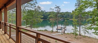 Waterfront Lake Keowee Hideaway