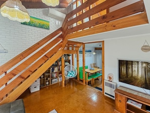 Apartment | Interior - 'broulee Break' -2-bed Beach House With Games Room (Broulee)