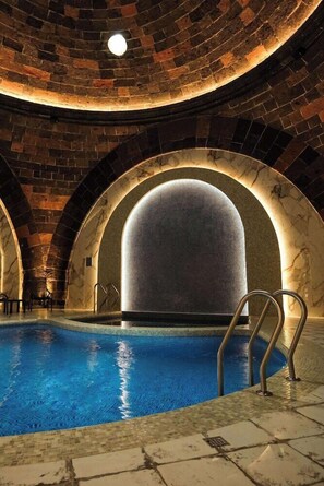 Pool - Radisson Hotel & Spa Gyumri (Gyumri)