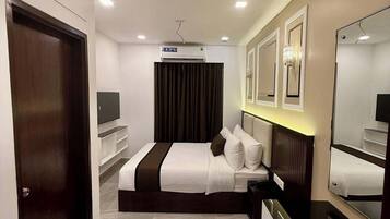 Deluxe Double Room, City View | Free WiFi