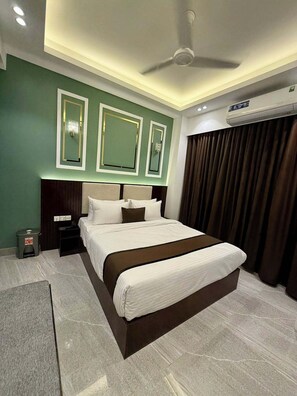 Deluxe Double Room, City View | View from room