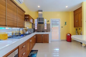 Villa | Private kitchen