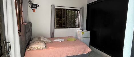 1 多间卧室、熨斗/熨衣板、免费 WiFi、床单